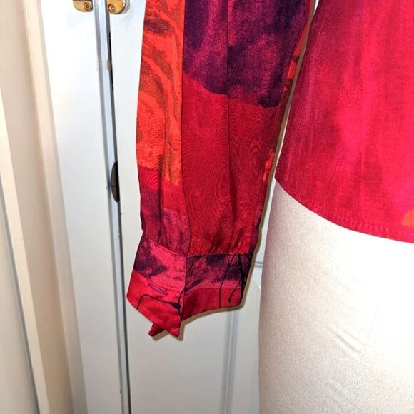 $5 Item! St. Michael Marks & Spencer Size 16 Red Watercolour Floral Blouse - Picture 9 of 10